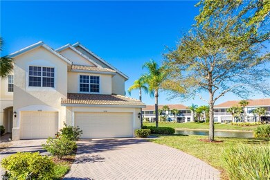 1036 Hampton Cir unit 61, Naples, FL 34105 - photo 2