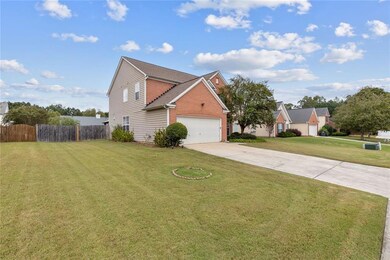 2144 Beacon Crest Dr, Buford, GA 30519 - photo 3