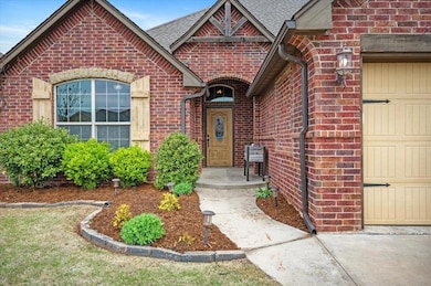 625 NE 23rd St, Moore, OK 73160 - photo 4