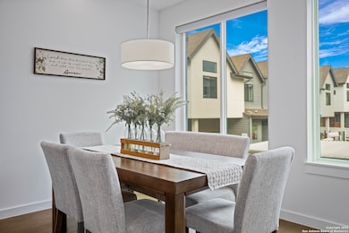 102 Tendick, San Antonio, TX 78209 - photo 4