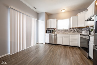 2581 Shadowbrook Trace, Greenwood, IN 46143 - photo 5