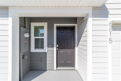 FRONT ENTRYWAY