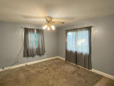 227 N Jay St, Griffith, IN 46319 - photo 4