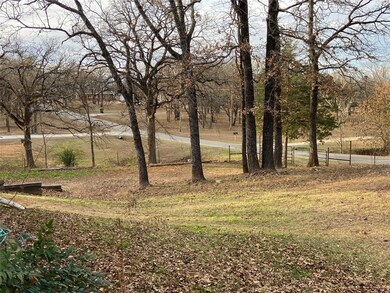 410 W Acres Rd, Whitesboro, TX 76273 - photo 4