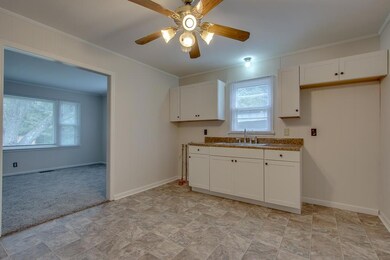 102 E Ray St, Dickson, TN 37055 - photo 6