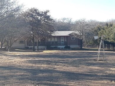 211 Briar Oaks Dr, Azle, TX 76020 - photo 5