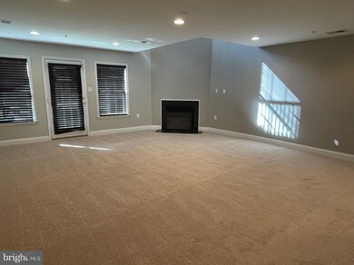 9127 Marlove Oaks Ln, Owings Mills, MD 21117 - photo 2