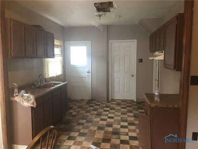 2135 Talbot St, Toledo, OH 43613 - photo 4