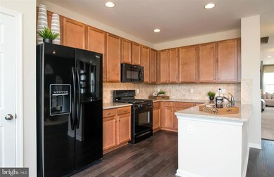 16862 Porters Inn Dr, Dumfries, VA 22026 - photo 3