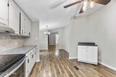 Kitchen, Dining Room, Foyer