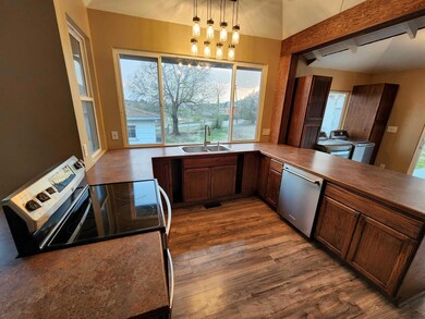 Kitchen 5