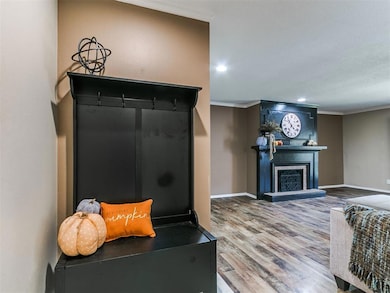 6000 N Pennsylvania Ave unit 10, Oklahoma City, OK 73112 - photo 5