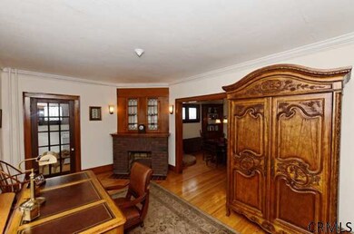 65 Pinewood Ave, Albany, NY 12208 - photo 3