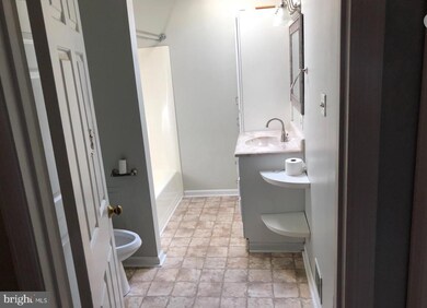 605 Tudor Dr, Winchester, VA 22603 - photo 5