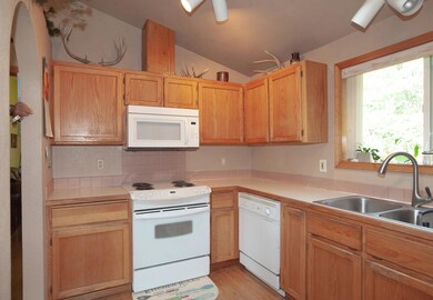 61290 Victory Loop, Bend, OR 97702 - photo 7