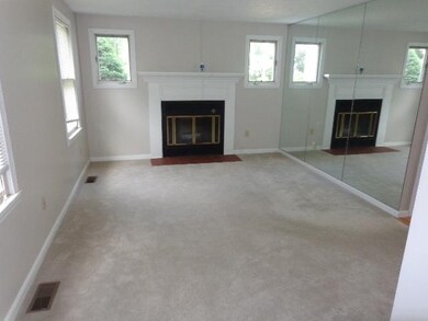 10 Highbridge Hill Rd, Nashua, NH 03063 - photo 2