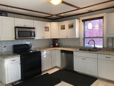 90 Pine St, Swampscott, MA 01907 - photo 6