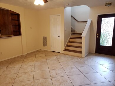 9226 Kingsrose Ln, Houston, TX 77075 - photo 7