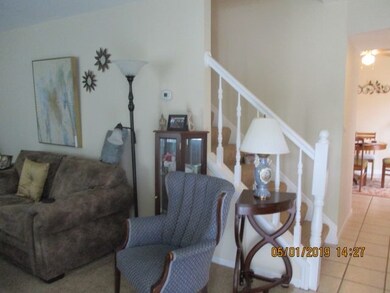 10245 Bourbon St, Newburgh, IN 47630 - photo 4