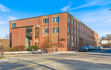 128 Warren St unit 12, Lowell, MA 01852 - photo 2