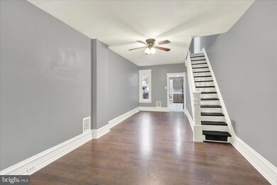 1053 Moss St, Reading, PA 19604 - photo 5