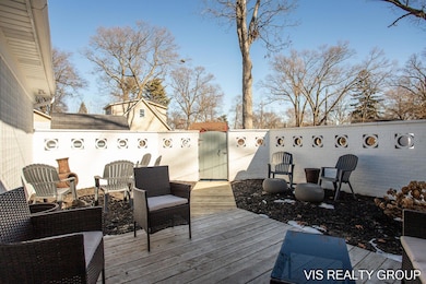 29-web-or-mls-2233 Mills Ave Ext (VIS)-4