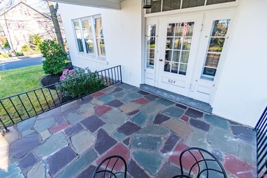 804 W Broad St, Quakertown, PA 18951 - photo 2