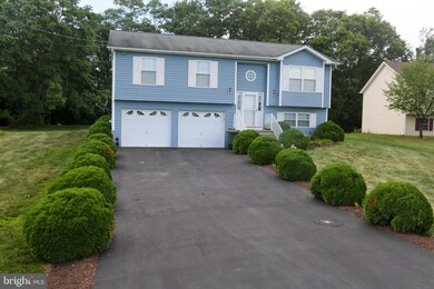 282 Wendover Dr, Bunker Hill, WV 25413 - photo 3