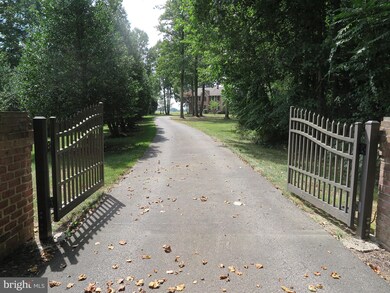 2006 Hillcrest Ave, Gambrills, MD 21054 - photo 3