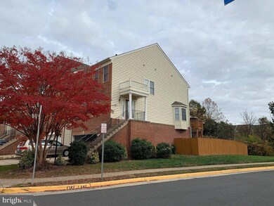 22601 Welborne Manor Square, Ashburn, VA 20148 - photo 2