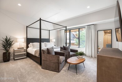 one_arrowhead_place_B400_interior_master