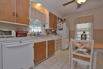 23 Elkland Rd, Warwick, RI 02886 - photo 3