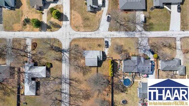 800 E Mccampbell Dr, Terre Haute, IN 47802 - photo 3