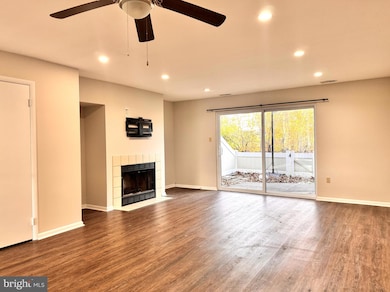 191 Hampshire Dr, Plainsboro, NJ 08536 - photo 2