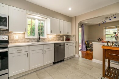 1824 Suffolk Rd-59