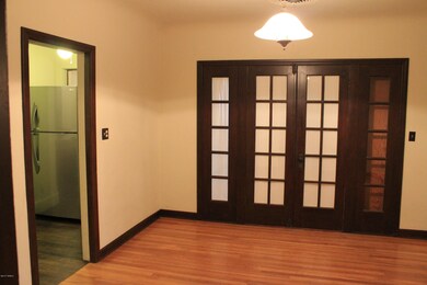 Dining  and kitchen entry