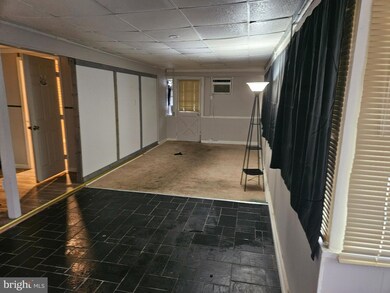 9349 Valley Rd unit 100, Berkeley Springs, WV 25411 - photo 2