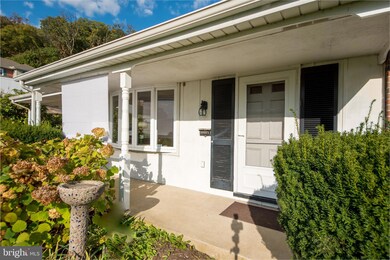 421 Kinderhook Rd, Columbia, PA 17512 - photo 2