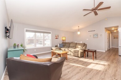 2815 Ryan Dr, Cedar Falls, IA 50613 - photo 7