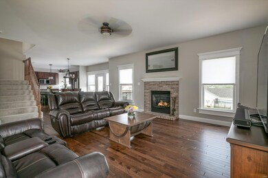 1452 Devonshire County Dr, Wentzville, MO 63385 - photo 5