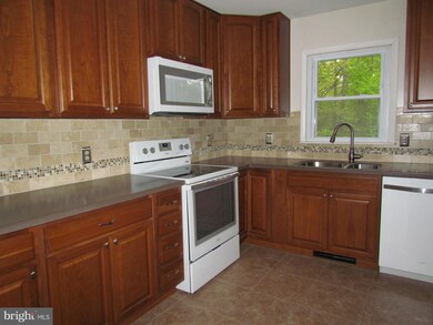 21980 Willis Dr, California, MD 20619 - photo 4