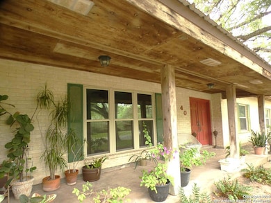 40 Encino Loma, Beeville, TX 78102 - photo 5