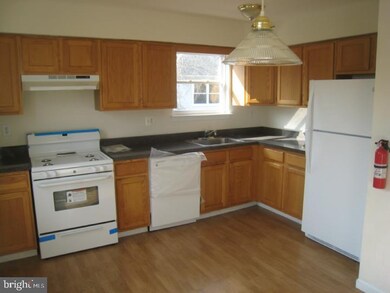 37 W Lakeview Ave unit B, Oaklyn, NJ 08107 - photo 5