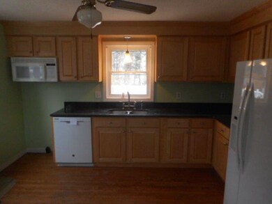 3 Donna Dr, Pembroke, NH 03275 - photo 2