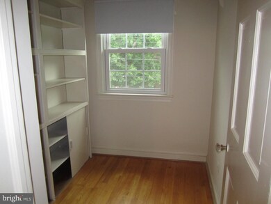 1210 Portner Rd, Alexandria, VA 22314 - photo 6