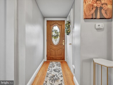 414 Fairmont Rd, Havertown, PA 19083 - photo 2