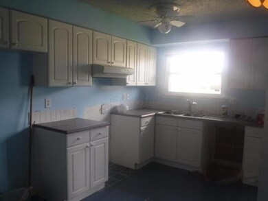 2910 Falcon Bridge Dr, Columbus, OH 43232 - photo 3