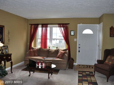 13974 Big Yankee Ln, Centreville, VA 20121 - photo 3
