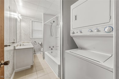 1032 Andrew Ave NE, Massillon, OH 44646 - photo 5