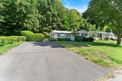12 Wayne Ct, Holyoke, MA 01040 - photo 2